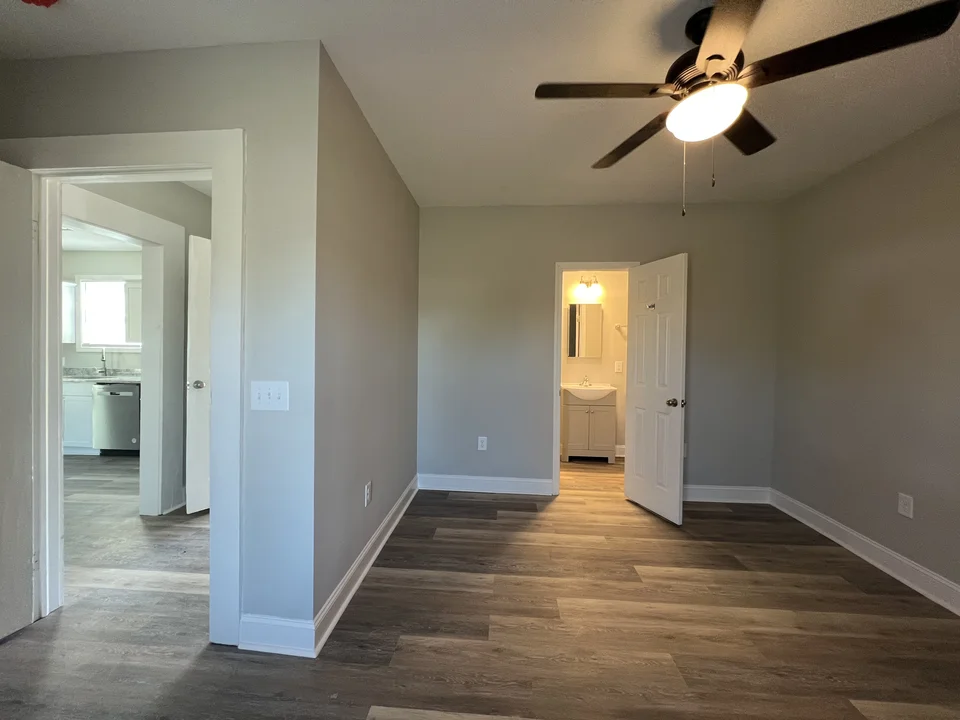 D4423BED-F25E-465D-B448-85E493F5A2CA