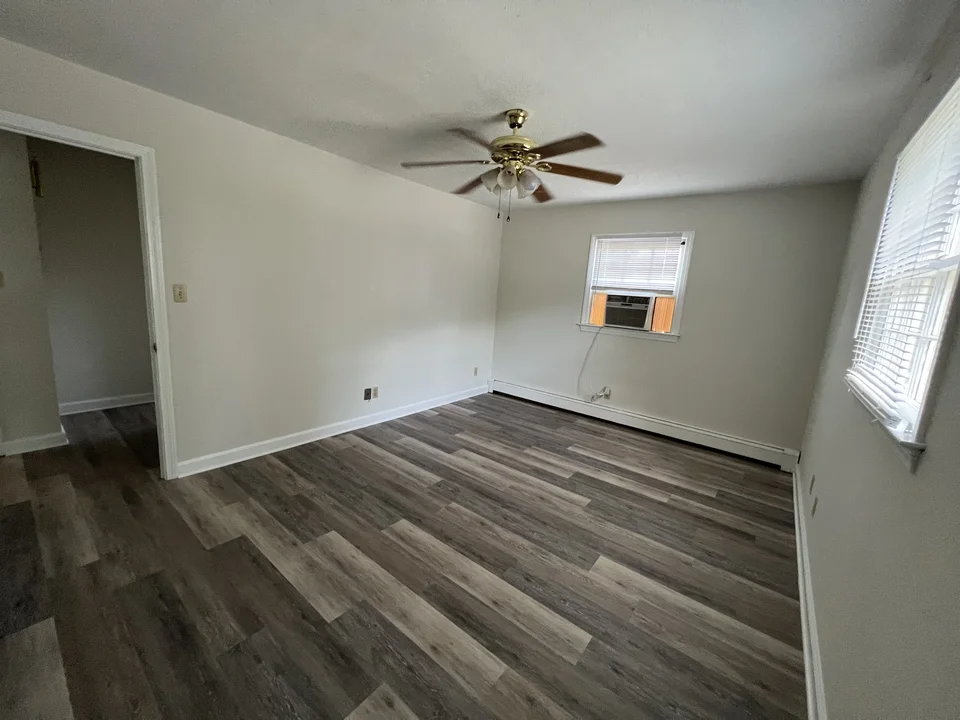 Lenoir St 4