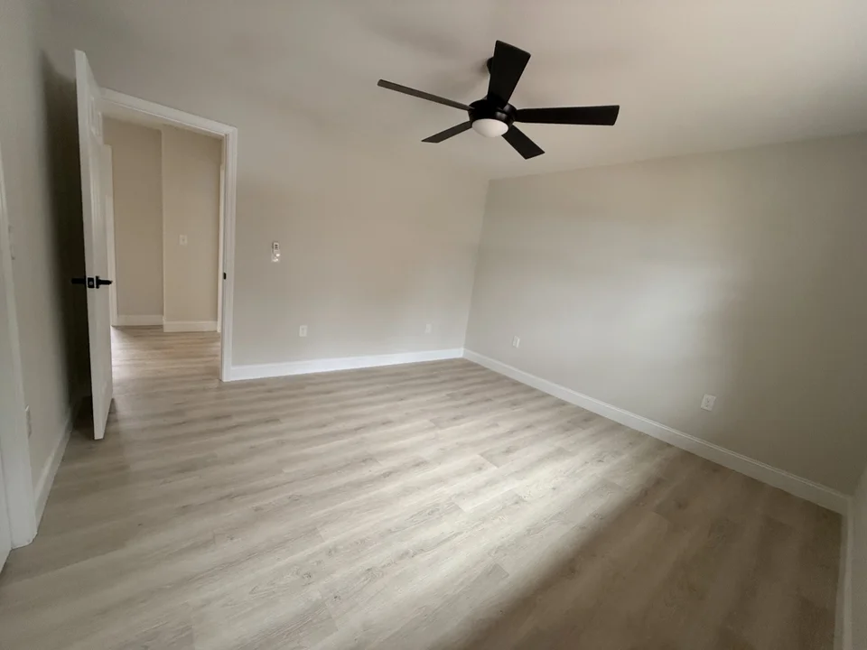 South College bedroom 2