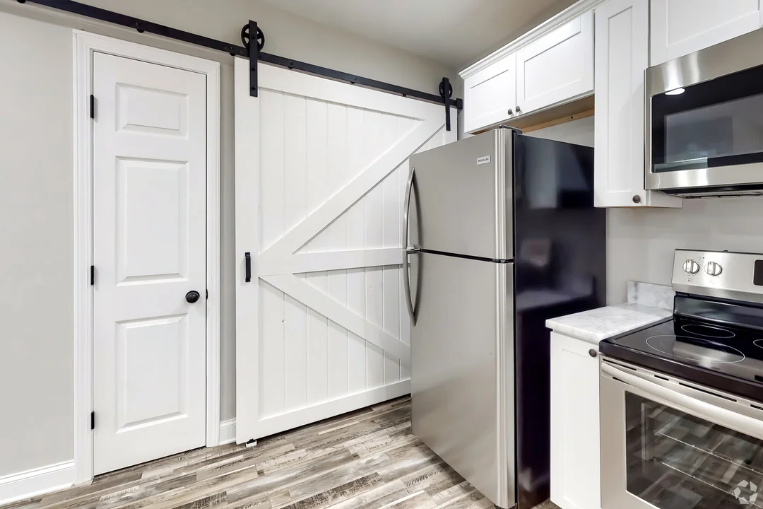 Plaza View Unit 2 - Pantry