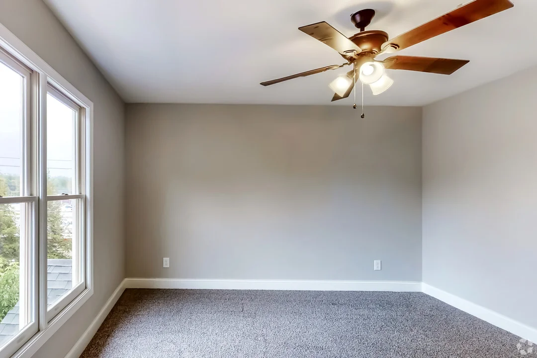 Plaza View Unit 2 - Bedroom 1
